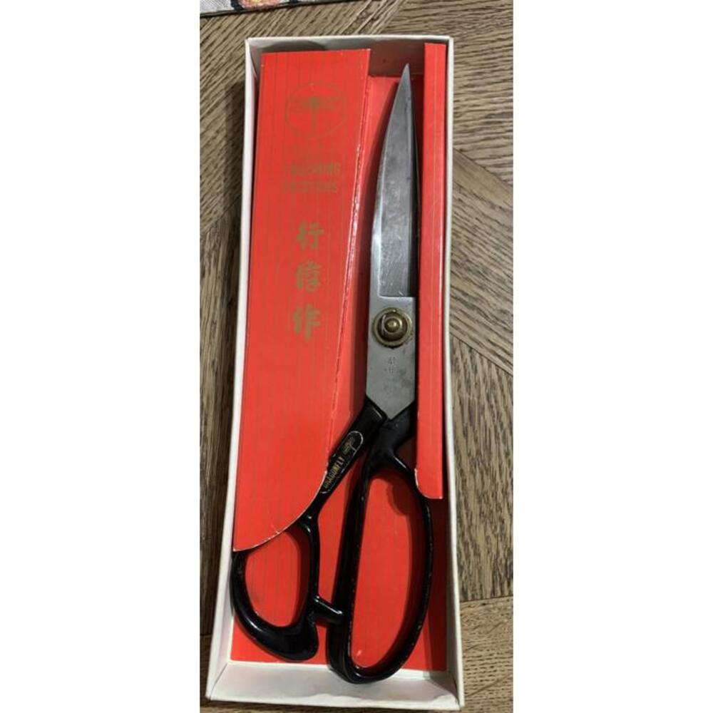 DRAGONFLY 9-1/2" TAILORING SCISSORS / DRESSMAKER SHEARS #A-240